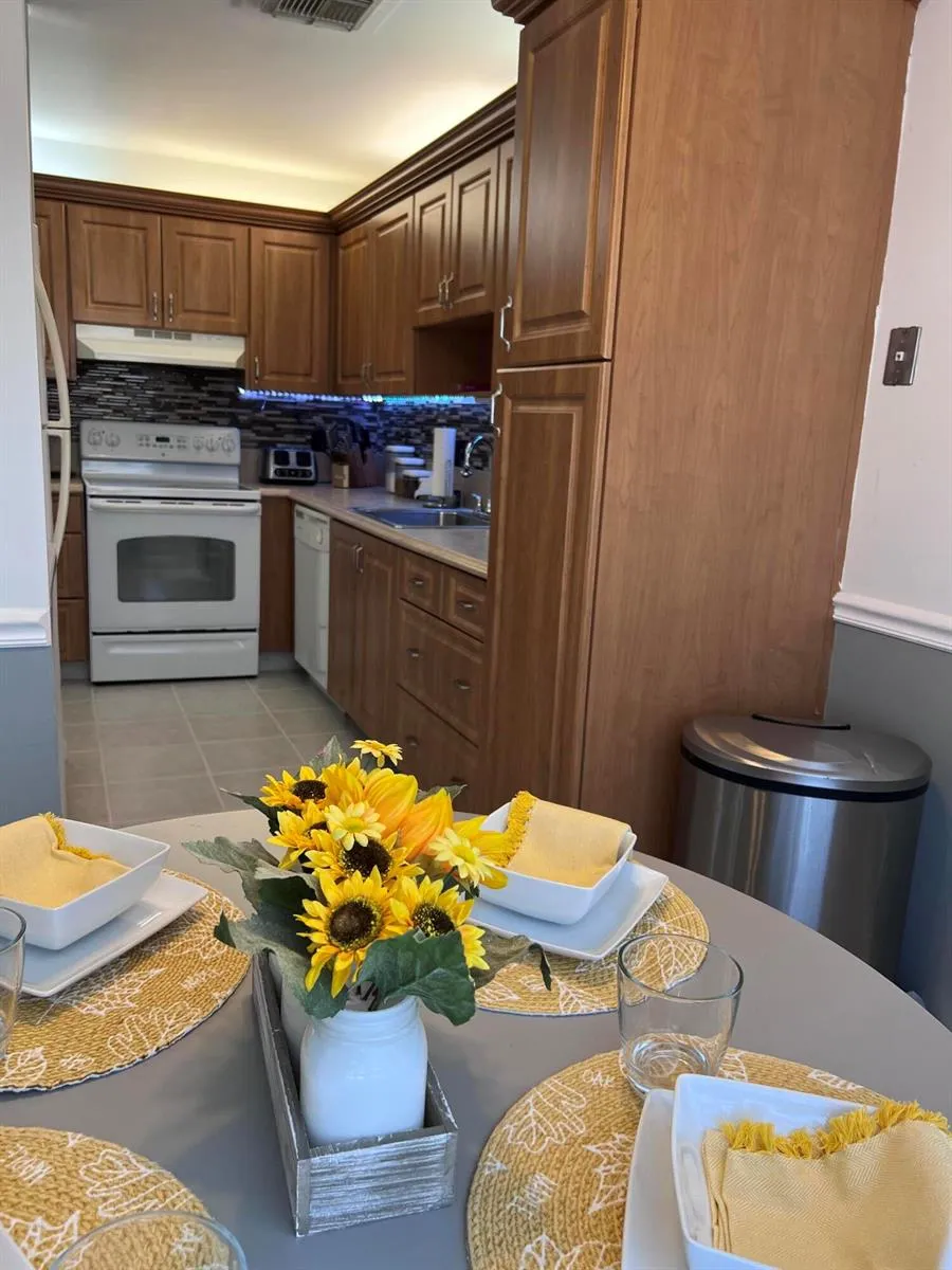 2530 BLACK OLIVE BOULEVARD #103 Delray Beach, FL 33445