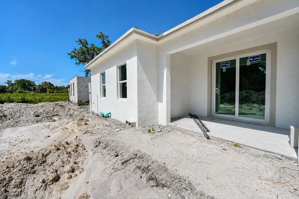 2007 48TH N STREET Fort Pierce, FL 34947