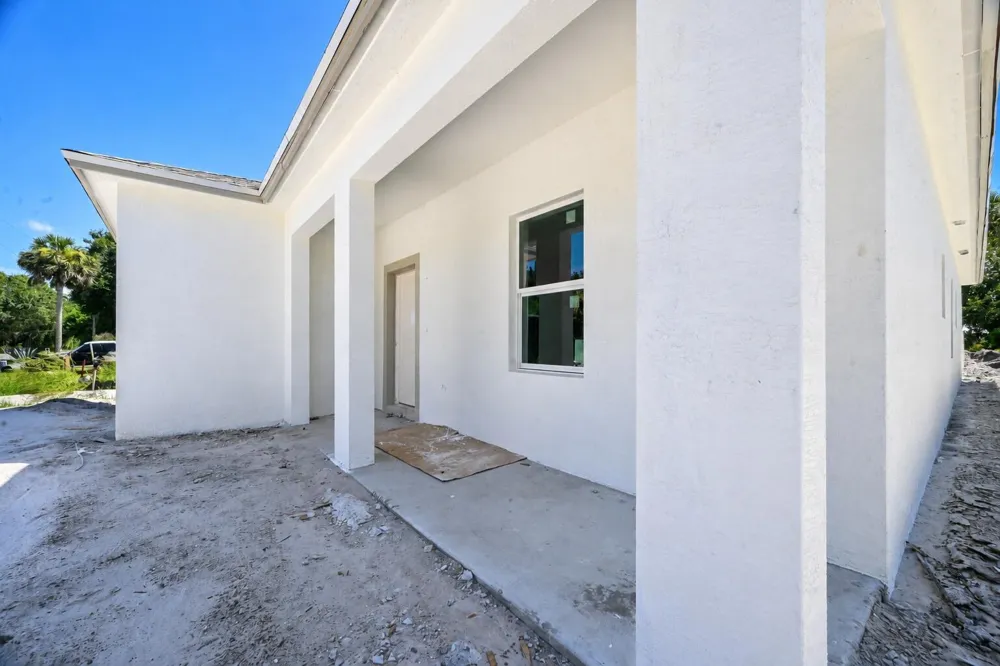 2007 48TH N STREET Fort Pierce, FL 34947