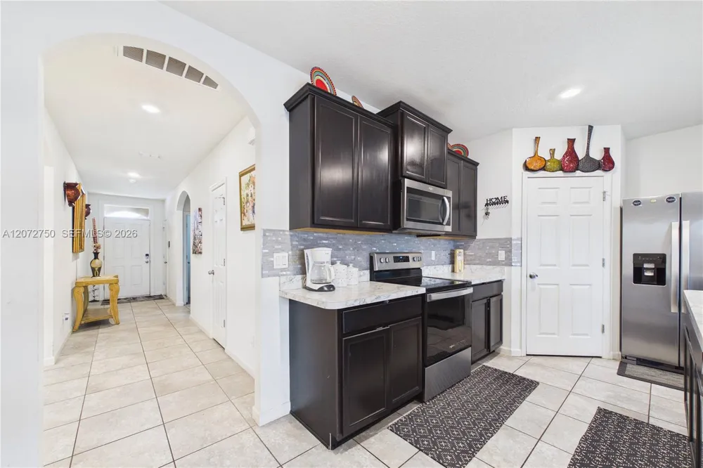 301 SE Volkerts Ter Port St. Lucie, FL 34983