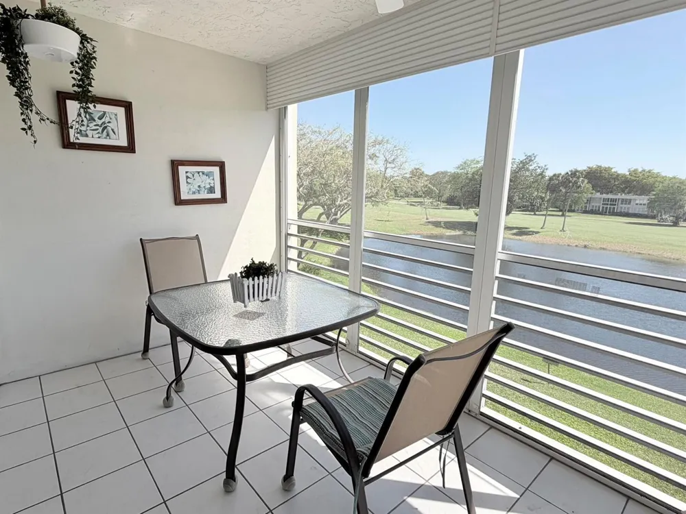 4030 W PALM AIRE DRIVE #306 Pompano Beach, FL 33069