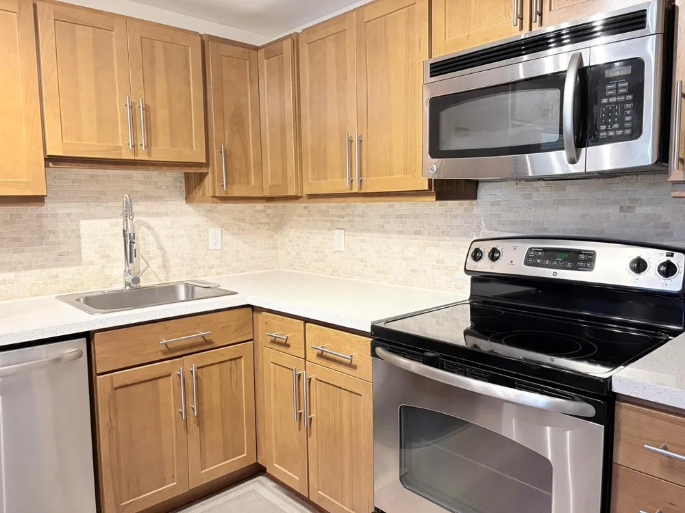 4030 W PALM AIRE DRIVE #306 Pompano Beach, FL 33069