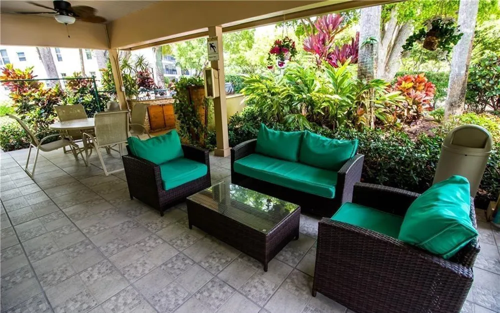 4030 W PALM AIRE DRIVE #306 Pompano Beach, FL 33069