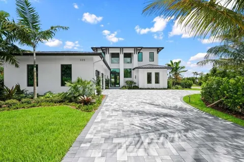 325 W Riverside Drive