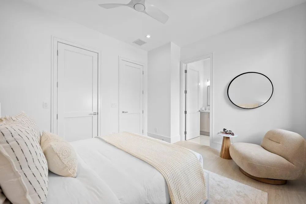 325 W Riverside Drive Jupiter, FL 33469