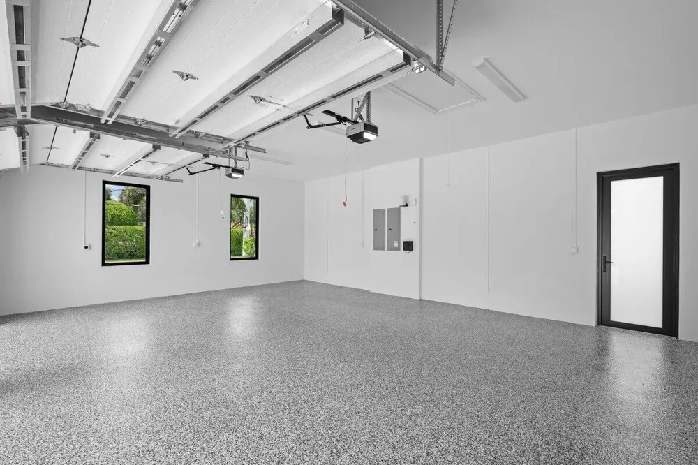 325 W Riverside Drive Jupiter, FL 33469
