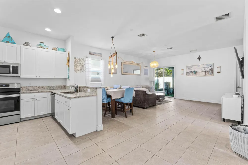 6855 4TH STREET Jupiter, FL 33458