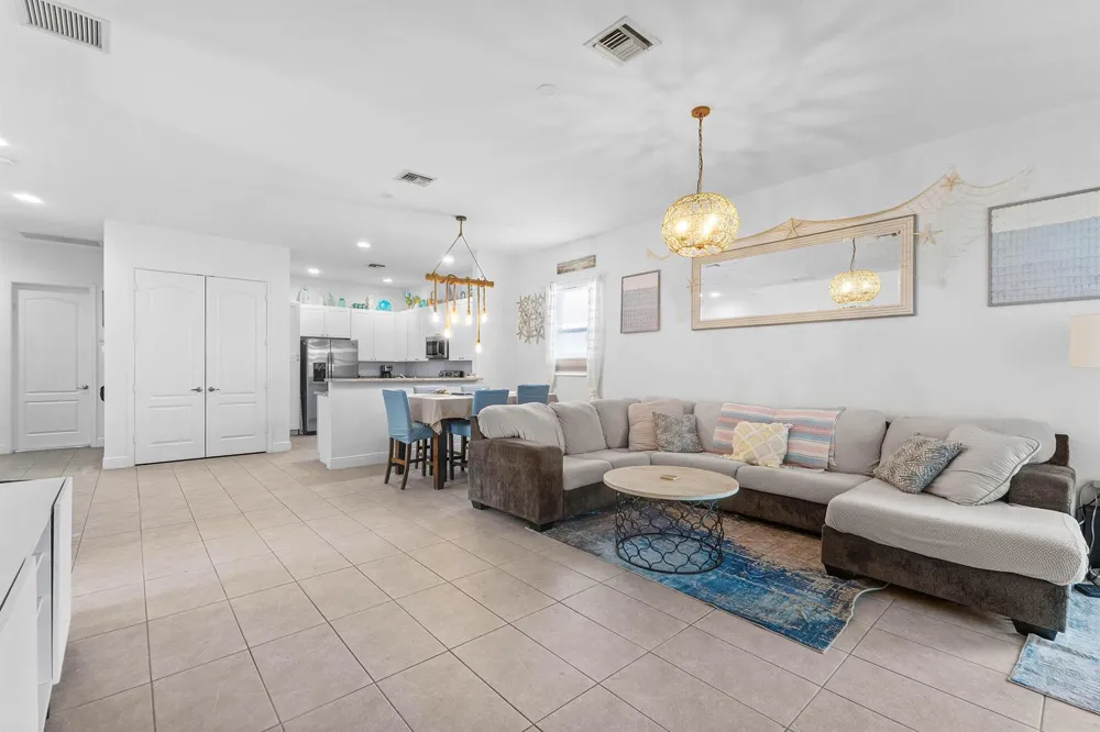 6855 4TH STREET Jupiter, FL 33458