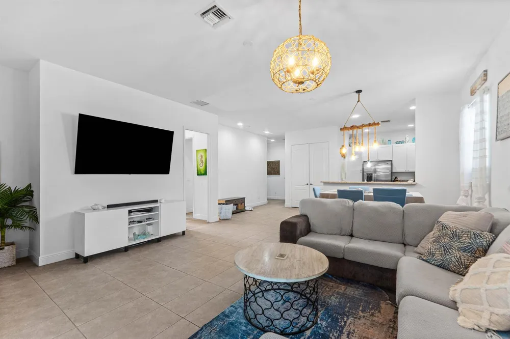 6855 4TH STREET Jupiter, FL 33458