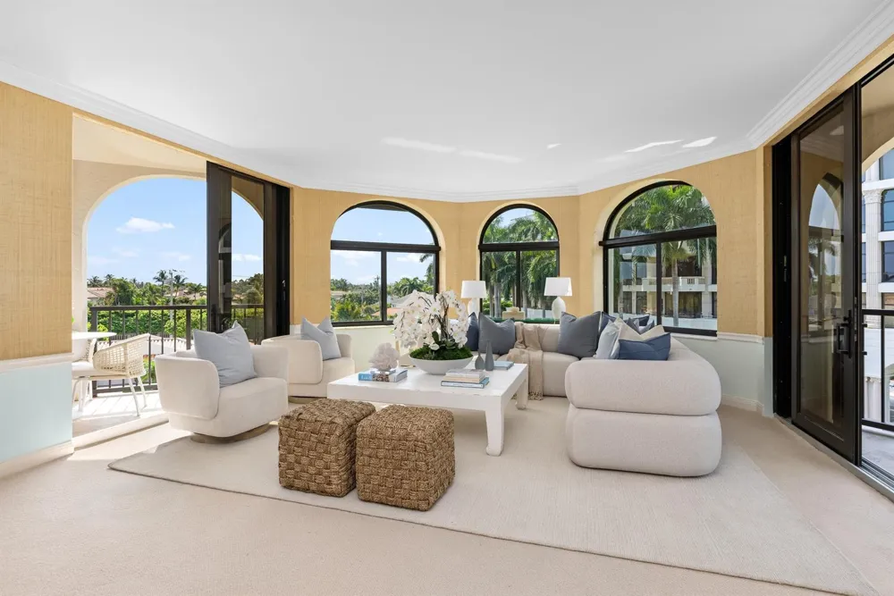 200 Bradley Place #301 Palm Beach, FL 33480