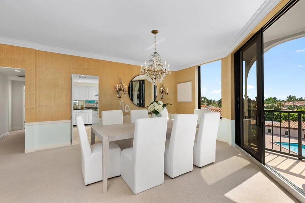 200 Bradley Place #301 Palm Beach, FL 33480