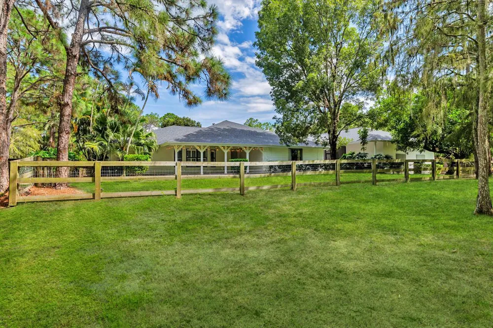 14024 Wind Flower Drive Palm Beach Gardens, FL 33418