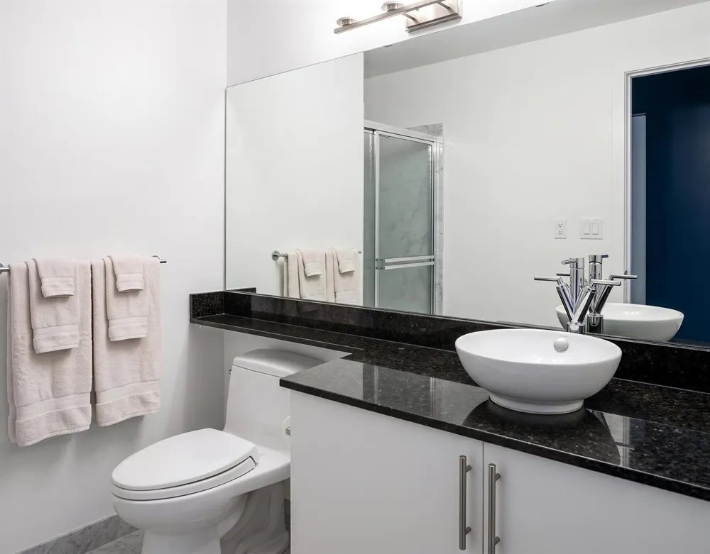 31 SE 5TH STREET #202 Miami, FL 33131