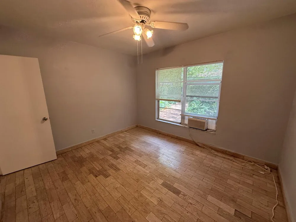 643 NE 17TH TERRACE #4 Fort Lauderdale, FL 33304