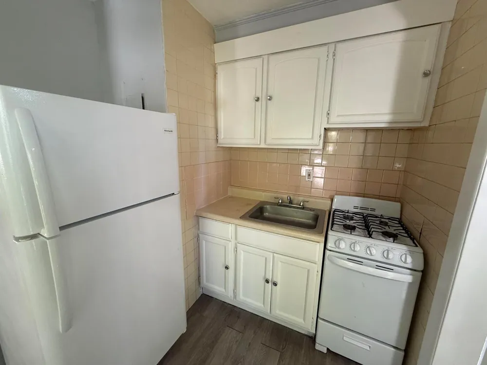 643 NE 17TH TERRACE #4 Fort Lauderdale, FL 33304