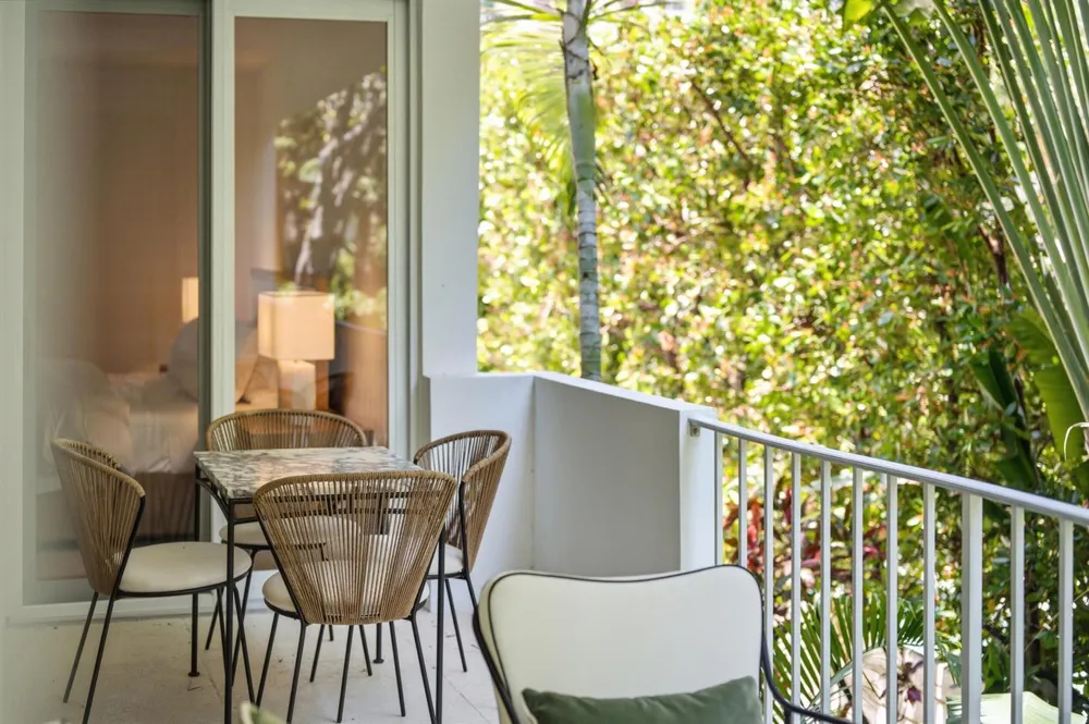 226 Brazilian Avenue #2b Palm Beach, FL 33480