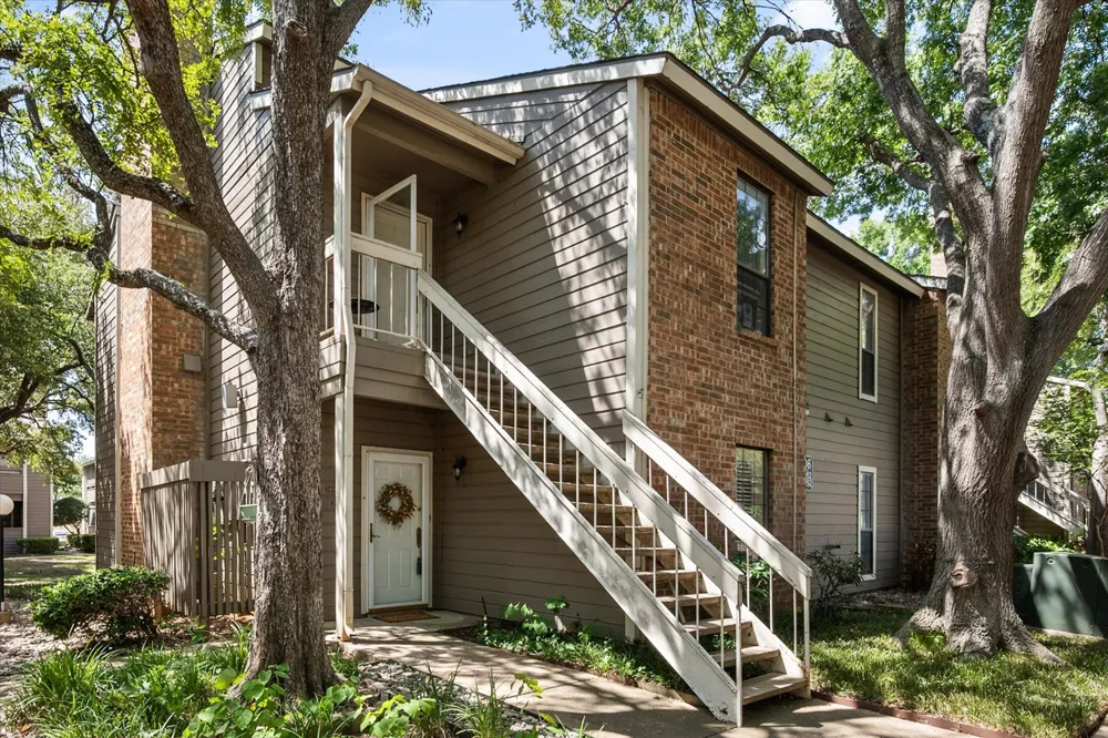 1206 Riverchase Lane #149 Arlington, TX 76011