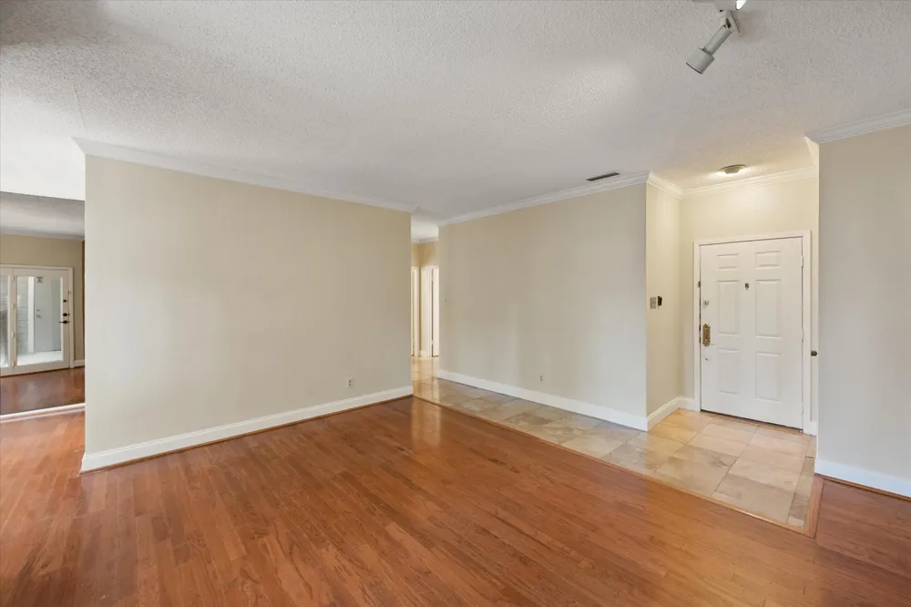 1206 Riverchase Lane #149 Arlington, TX 76011