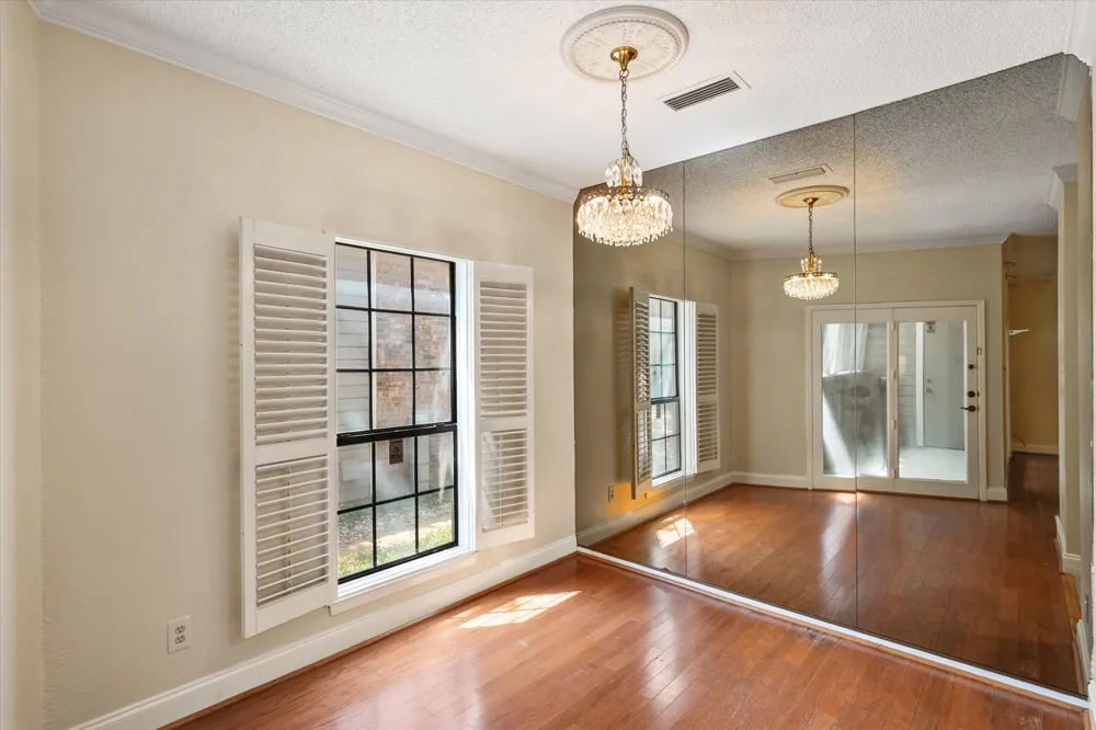 1206 Riverchase Lane #149 Arlington, TX 76011