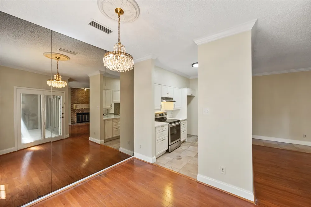 1206 Riverchase Lane #149 Arlington, TX 76011