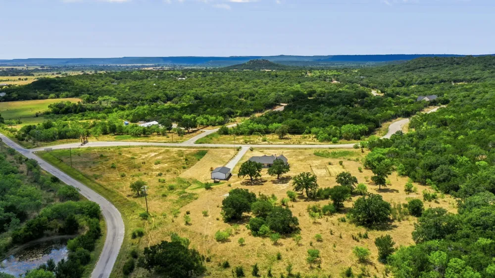 1006 High Point Drive Mineral Wells, TX 76067