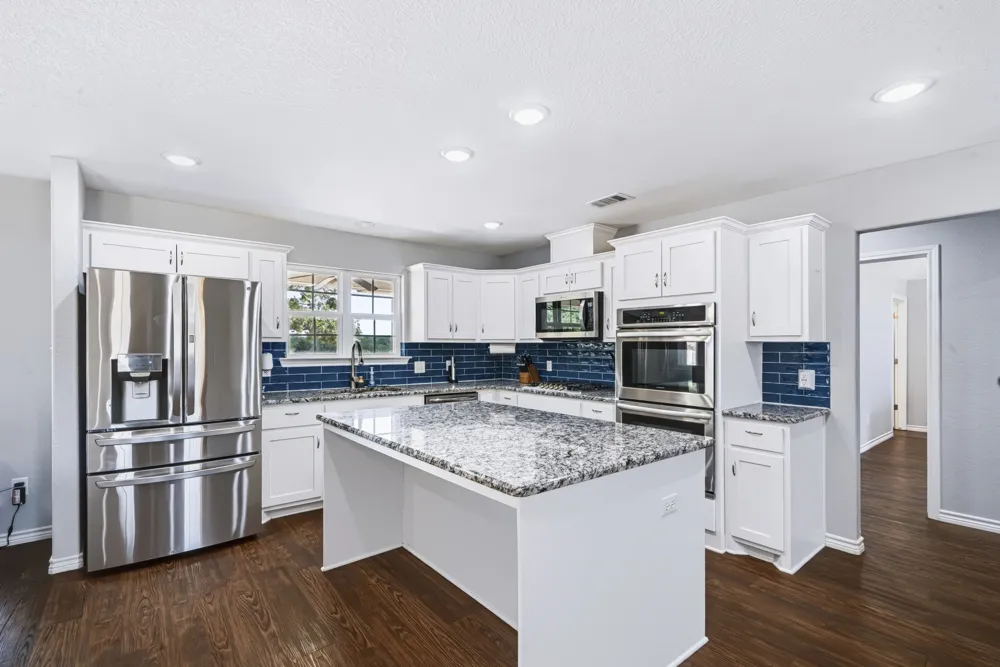 1006 High Point Drive Mineral Wells, TX 76067