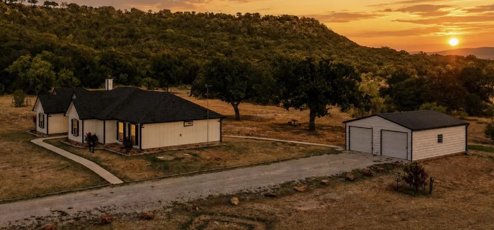 1006 High Point Drive Mineral Wells, TX 76067