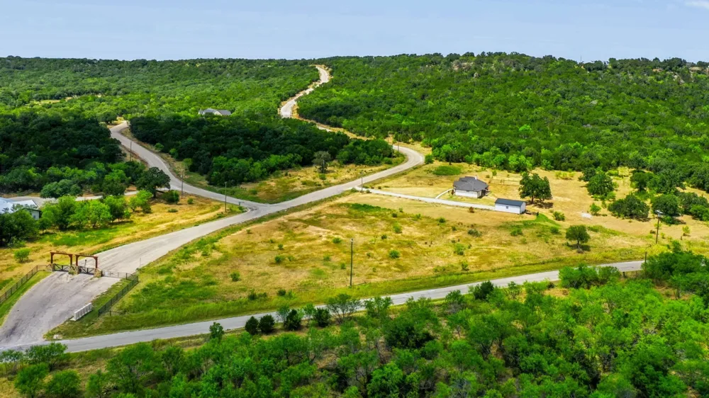 1006 High Point Drive Mineral Wells, TX 76067
