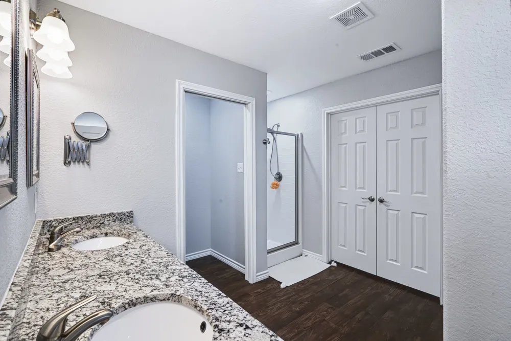1006 High Point Drive Mineral Wells, TX 76067