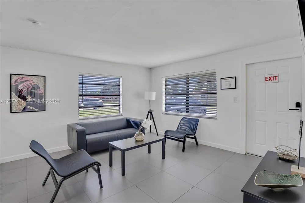1610 S 24th Ct Hollywood, FL 33020