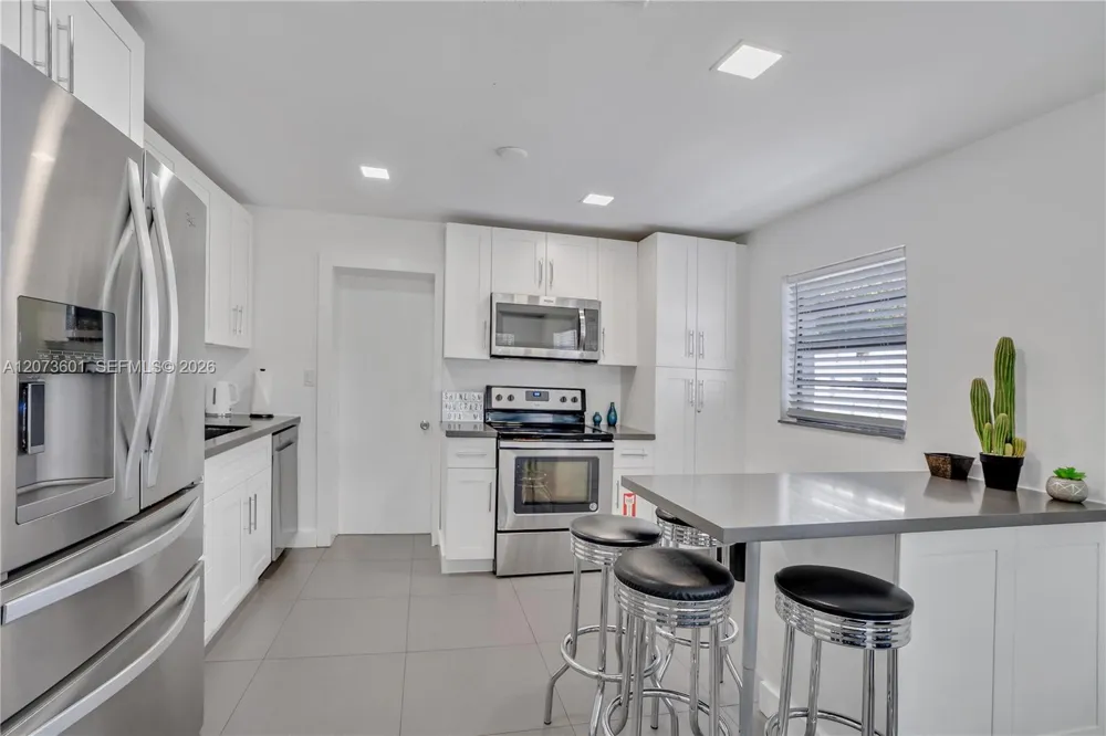 1610 S 24th Ct Hollywood, FL 33020