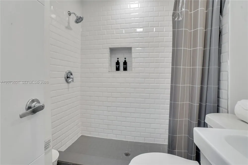 1610 S 24th Ct Hollywood, FL 33020