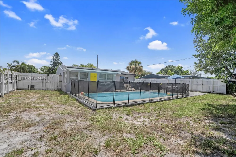 1610 S 24th Ct Hollywood, FL 33020