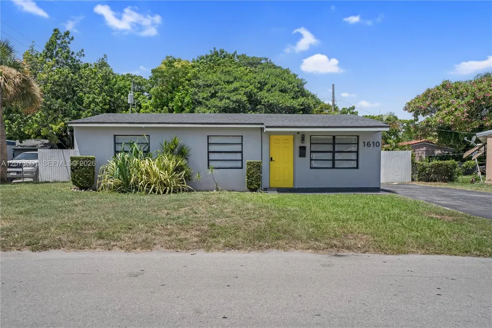 1610 S 24th Ct Hollywood, FL 33020