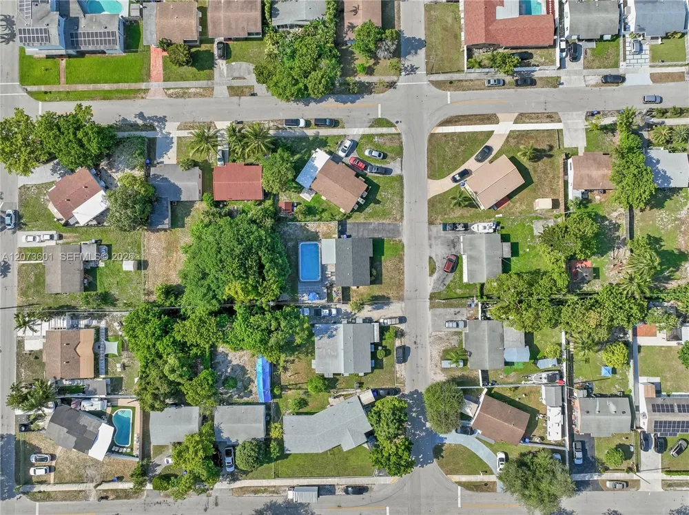 1610 S 24th Ct Hollywood, FL 33020