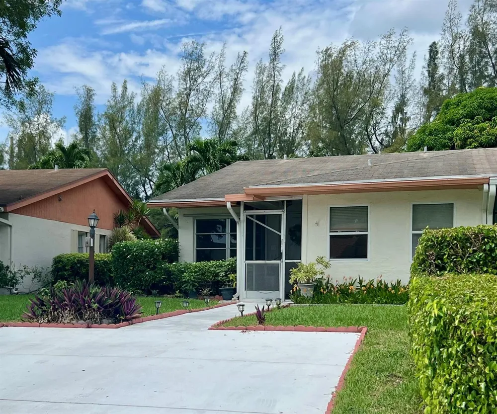14385 Campanelli Drive Delray Beach, FL 33484