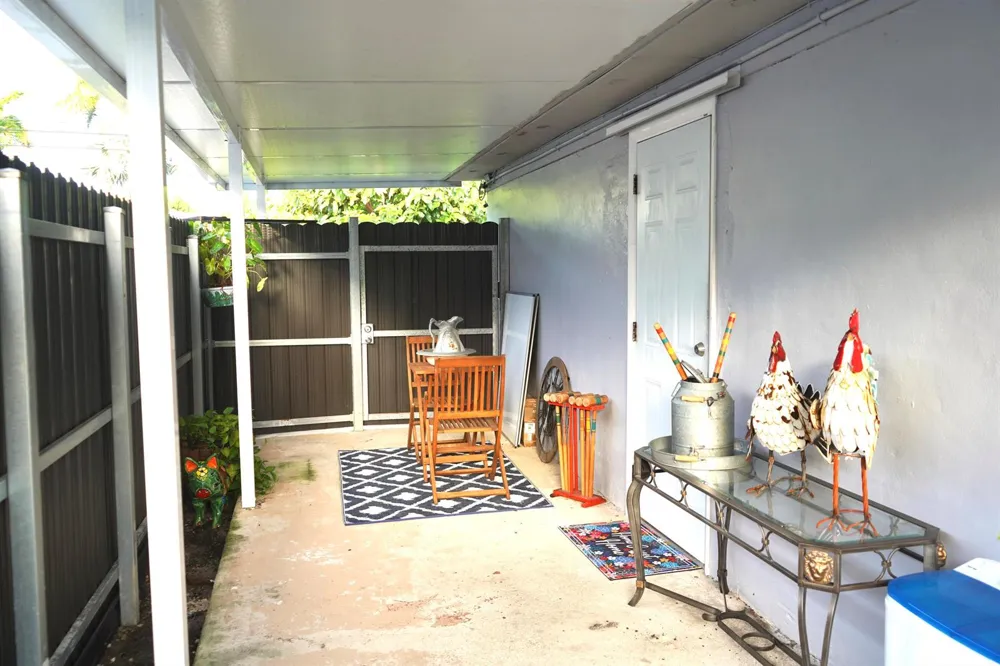 16101 SW 98th Avenue Miami, FL 33157