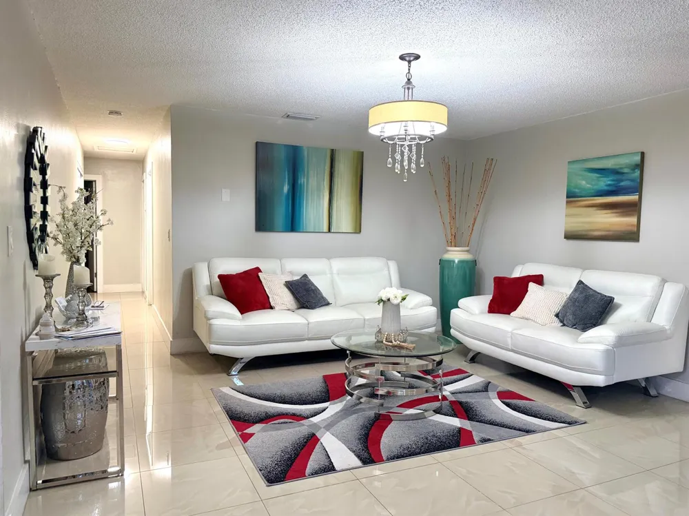16101 SW 98th Avenue Miami, FL 33157