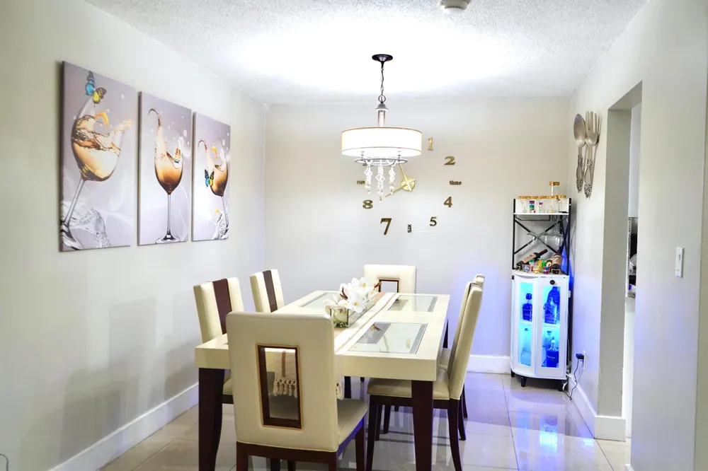 16101 SW 98th Avenue Miami, FL 33157