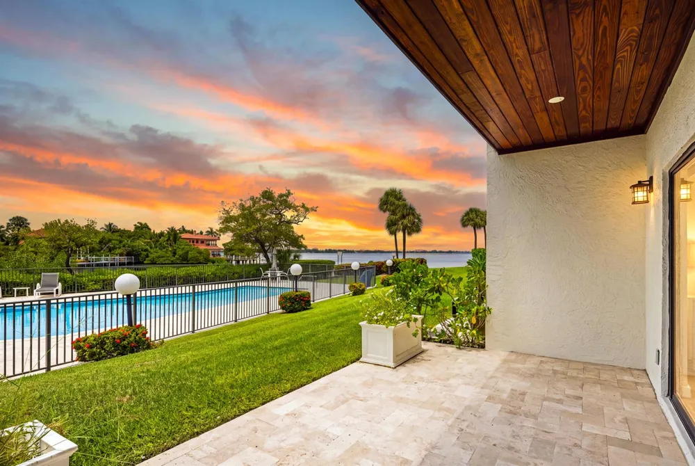 3474 S OCEAN BOULEVARD #10 Palm Beach, FL 33480