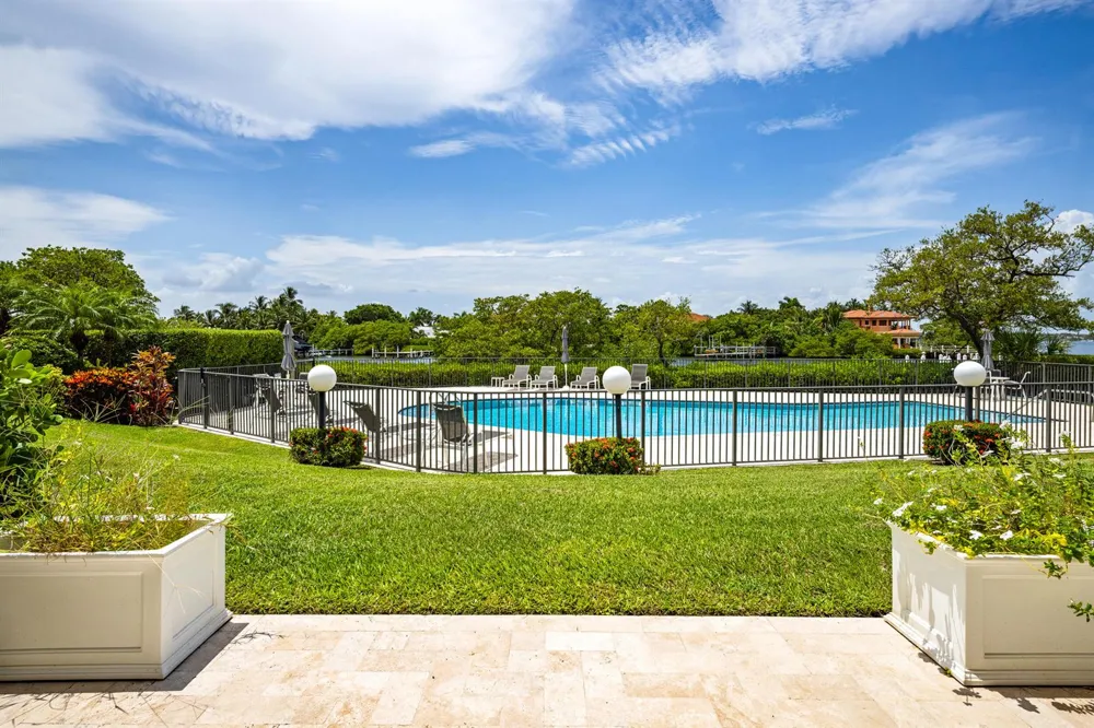 3474 S OCEAN BOULEVARD #10 Palm Beach, FL 33480