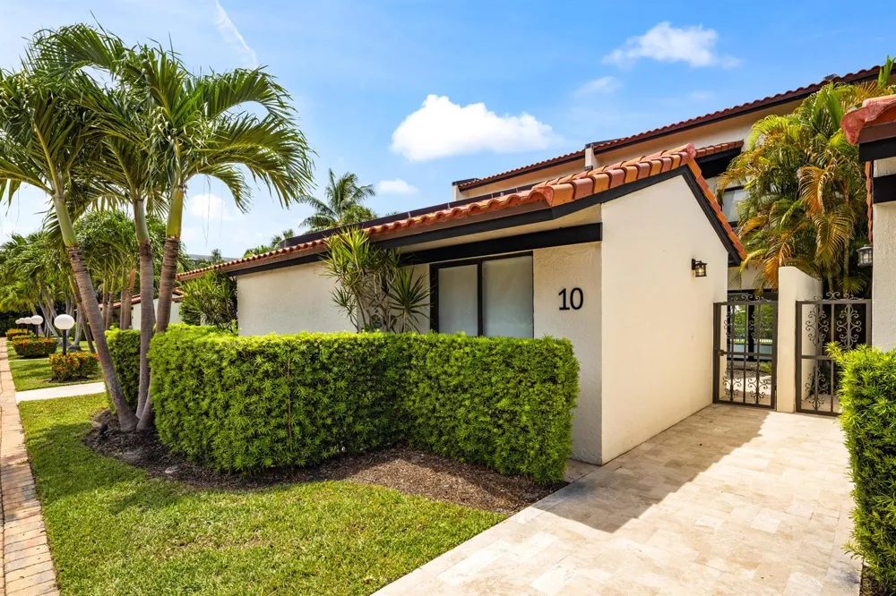3474 S OCEAN BOULEVARD #10 Palm Beach, FL 33480