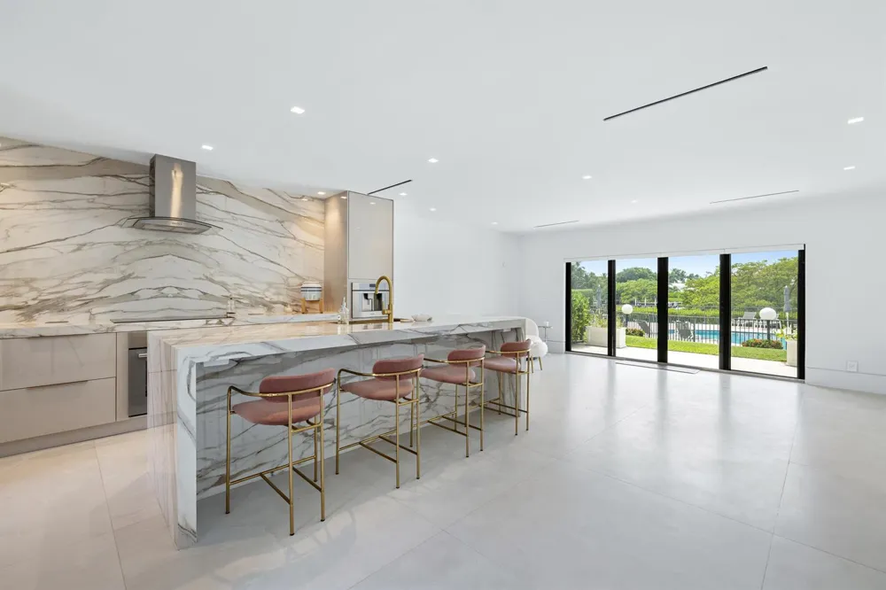 3474 S OCEAN BOULEVARD #10 Palm Beach, FL 33480