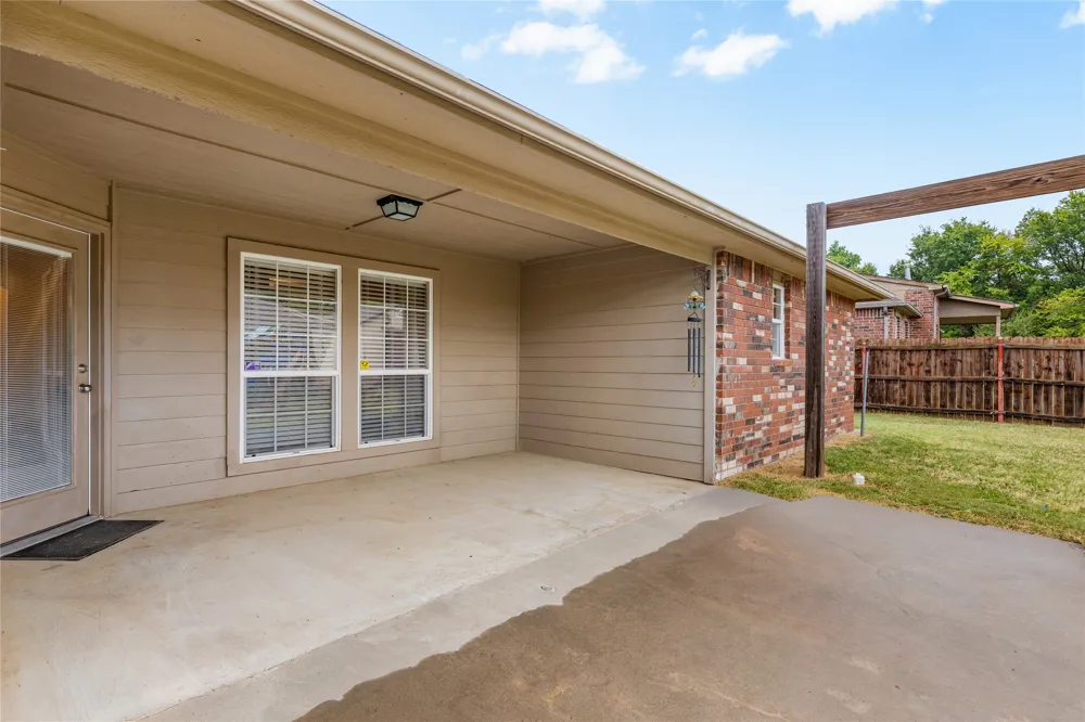 9802 E 110th Place Owasso, OK 74055