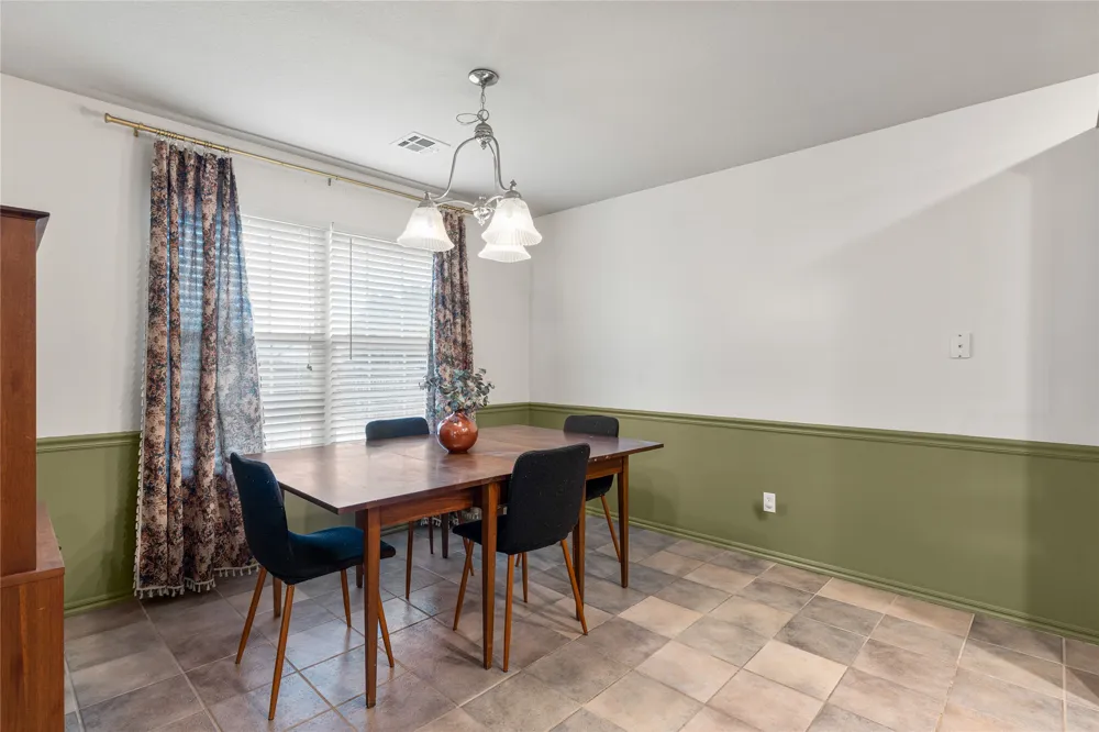 9802 E 110th Place Owasso, OK 74055