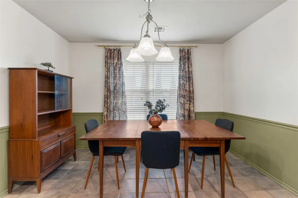 9802 E 110th Place Owasso, OK 74055