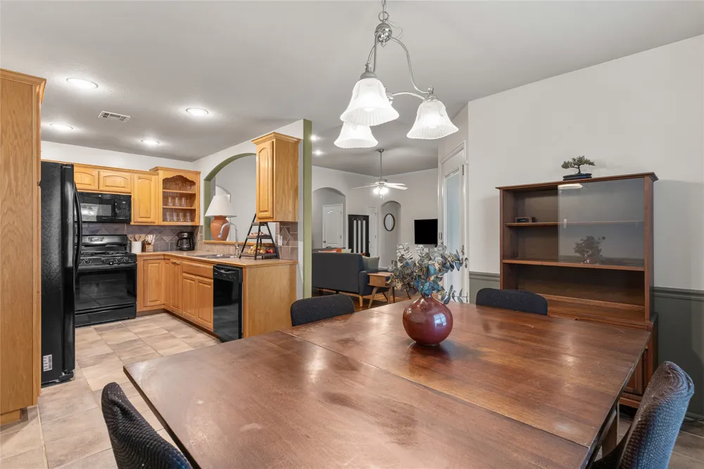 9802 E 110th Place Owasso, OK 74055