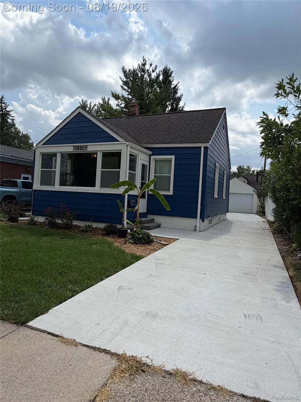 1221 West Boulevard Berkley City, MI 48072