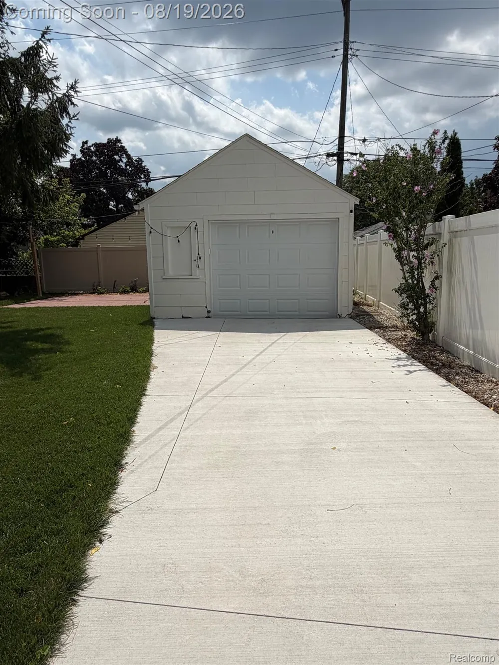 1221 West Boulevard Berkley City, MI 48072