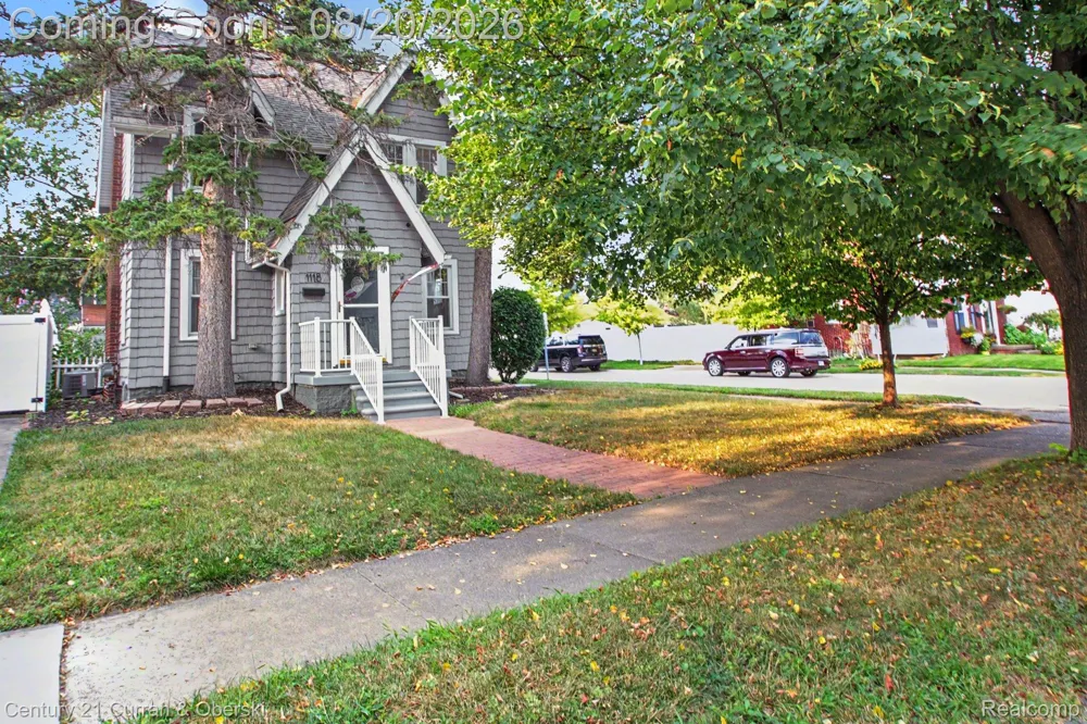 1118 Oxford Road Berkley City, MI 48072